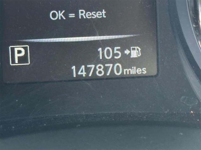 Photo of 2017 Gun Metallic Nissan Rogue
