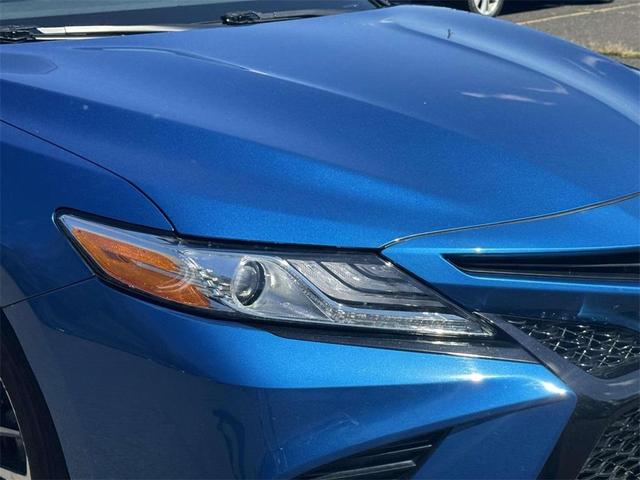 Photo of 2020 Midnight Black Metallic Toyota Camry