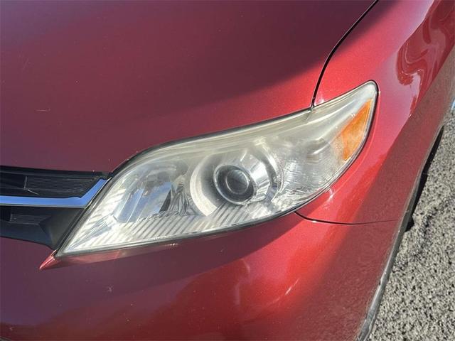 Photo of 2018 Salsa Red Pearl Toyota Sienna