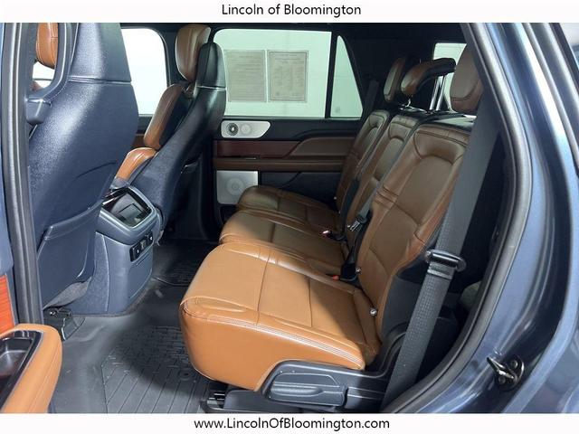 Photo of 2022 FLIGHT BLUE Lincoln Navigator