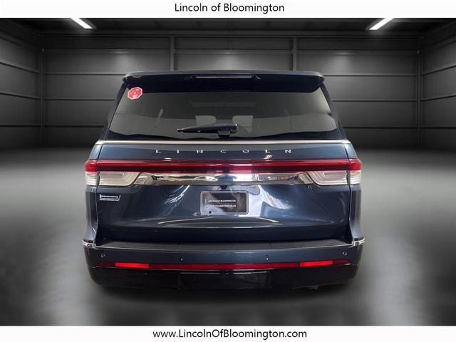 Photo of 2022 FLIGHT BLUE Lincoln Navigator