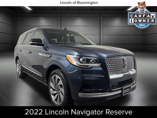 Photo of 2022 FLIGHT BLUE Lincoln Navigator