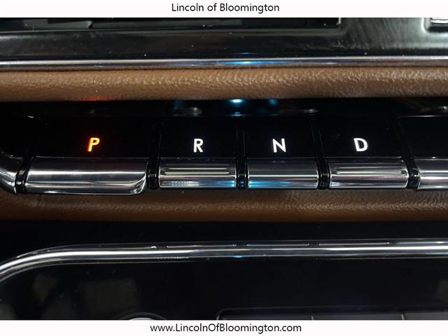 Photo of 2022 FLIGHT BLUE Lincoln Navigator