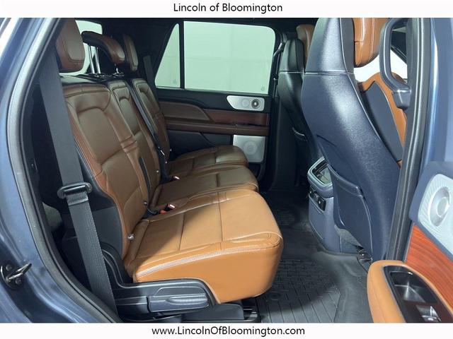 Photo of 2022 FLIGHT BLUE Lincoln Navigator