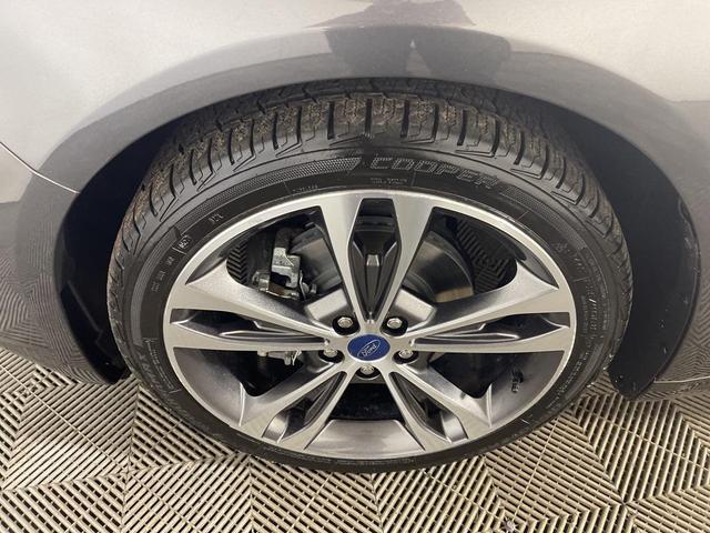 Photo of 2019 MAGNETIC METALLIC Ford Fusion