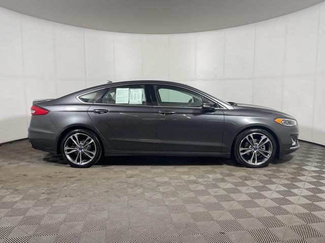 Photo of 2019 MAGNETIC METALLIC Ford Fusion
