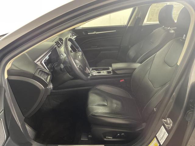 Photo of 2019 MAGNETIC METALLIC Ford Fusion