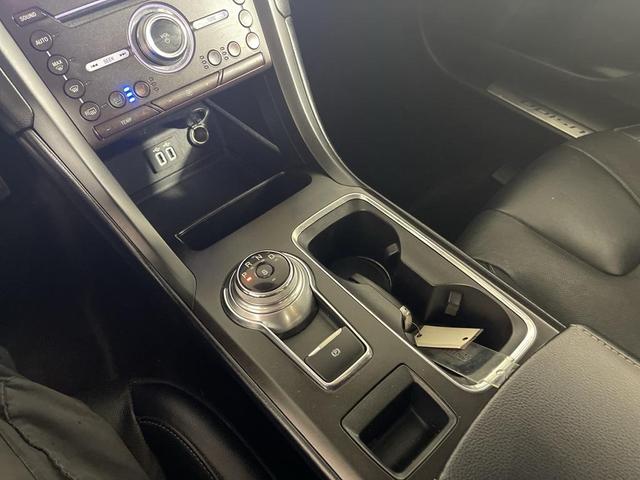 Photo of 2019 MAGNETIC METALLIC Ford Fusion