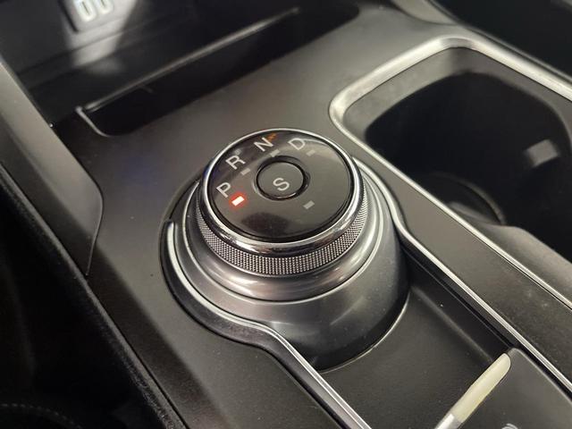 Photo of 2019 MAGNETIC METALLIC Ford Fusion