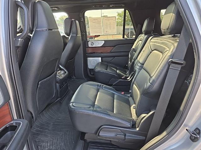 Photo of 2020 SILVER RADIANCE Lincoln Navigator