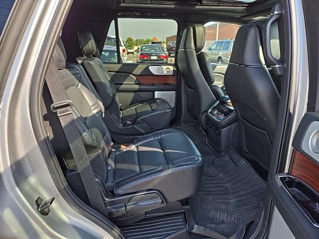 Photo of 2020 SILVER RADIANCE Lincoln Navigator