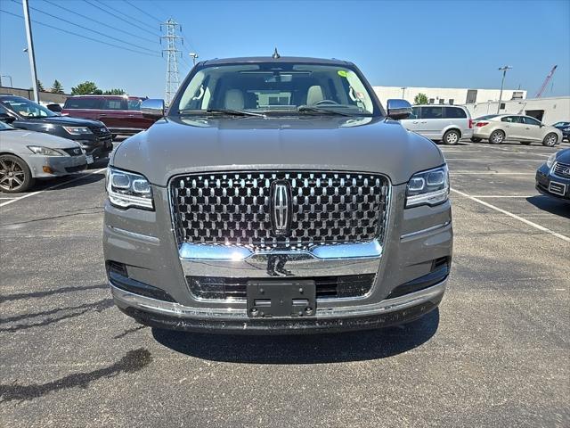 Photo of 2024 CHROMA CAVIAR DARK GRAY MET CC Lincoln Navigator