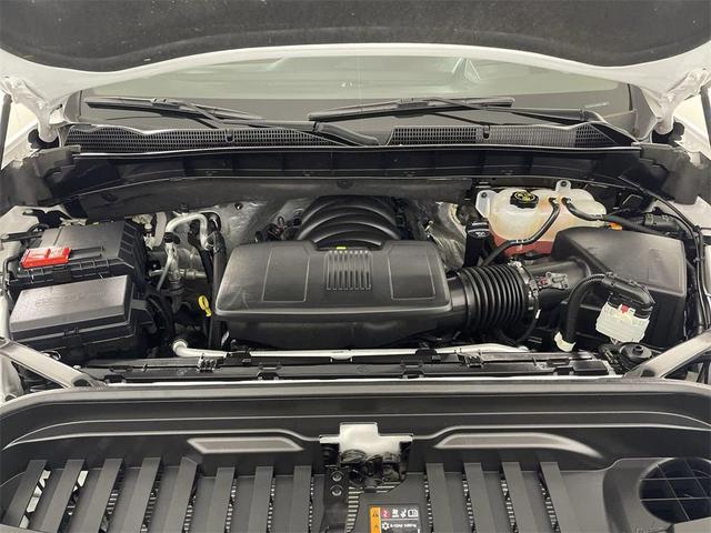 Photo of 2023 White Frost Tricoat GMC Sierra 1500
