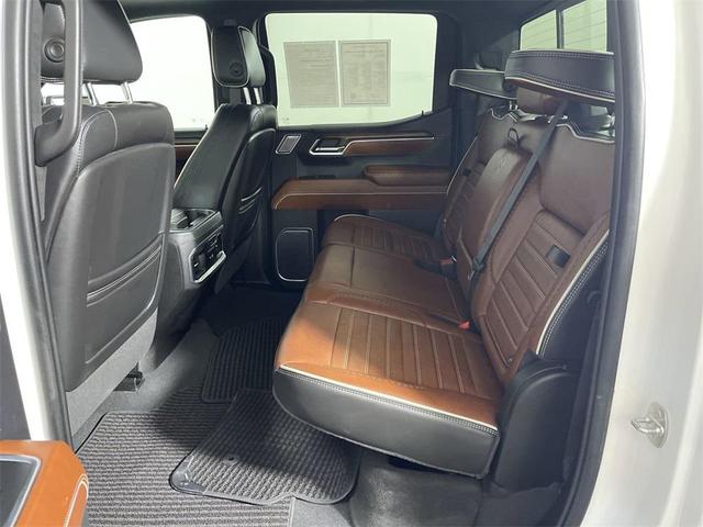 Photo of 2023 White Frost Tricoat GMC Sierra 1500