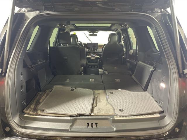 Photo of 2024 INFINITE BLACK MET CC Lincoln Navigator