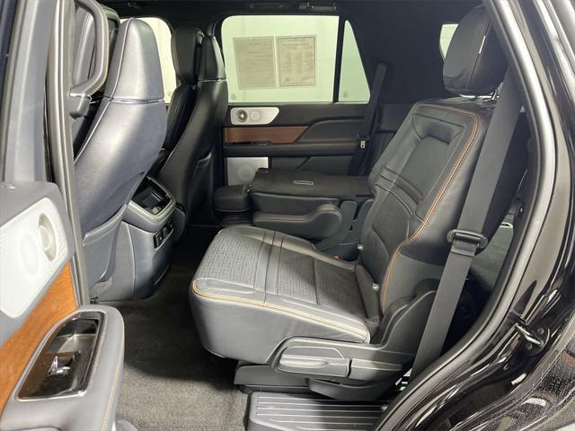 Photo of 2024 INFINITE BLACK MET CC Lincoln Navigator