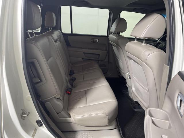 Photo of 2012 Taffeta White Honda Pilot