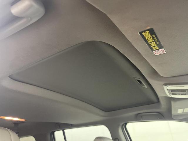 Photo of 2012 Taffeta White Honda Pilot