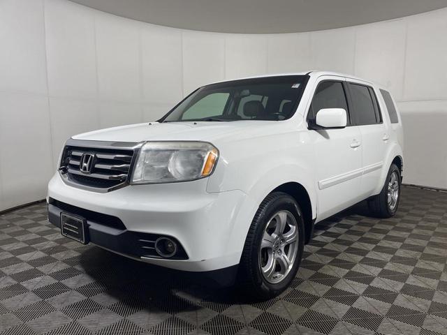 Photo of 2012 Taffeta White Honda Pilot