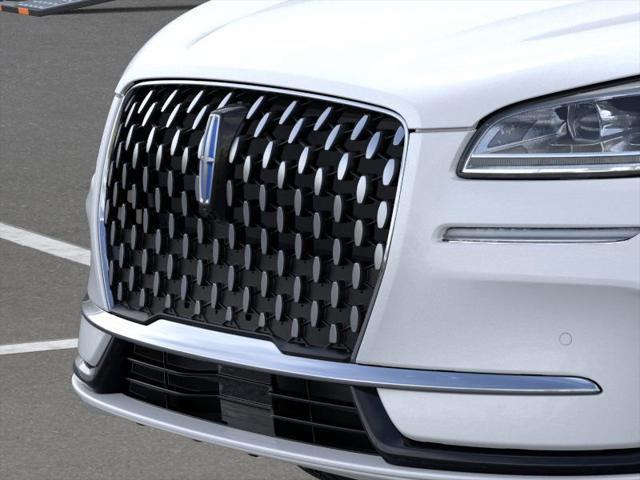 Photo of 2025 White Lincoln Corsair