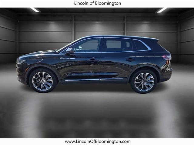 Photo of 2022 INFINITE BLACK MET CC Lincoln Nautilus