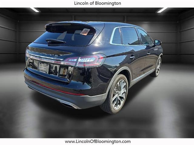 Photo of 2022 INFINITE BLACK MET CC Lincoln Nautilus