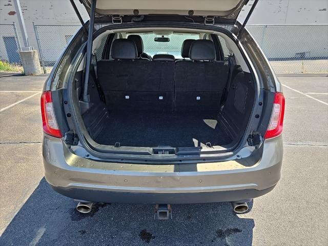 Photo of 2013 MINERAL GRAY METALLIC Ford Edge