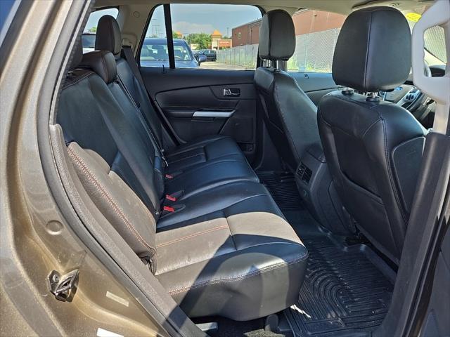 Photo of 2013 MINERAL GRAY METALLIC Ford Edge