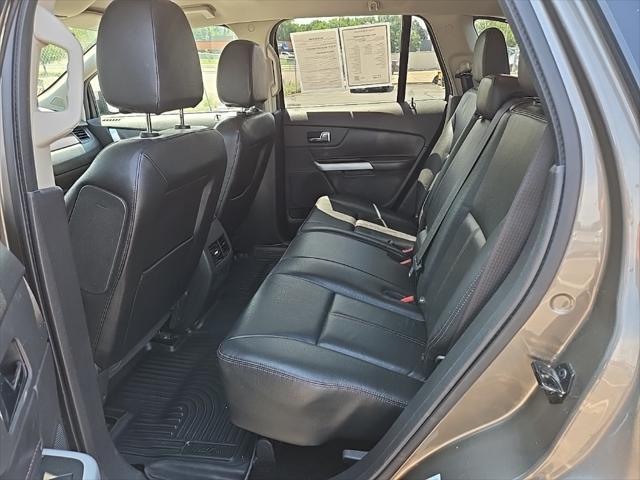 Photo of 2013 MINERAL GRAY METALLIC Ford Edge