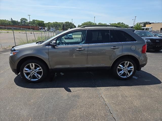 Photo of 2013 MINERAL GRAY METALLIC Ford Edge