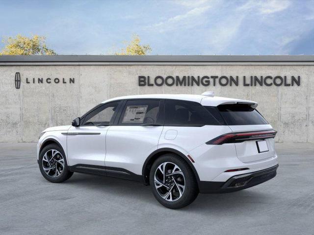 Photo of 2025 WHITE PLATINUM MET 3C Lincoln Nautilus
