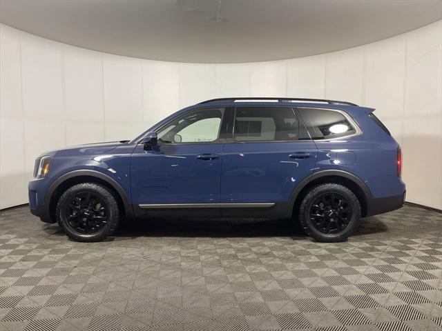 Photo of 2023 Midnight Lake Blue Kia Telluride