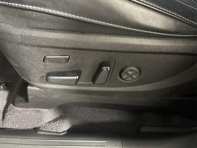 Photo of 2023 Midnight Lake Blue Kia Telluride