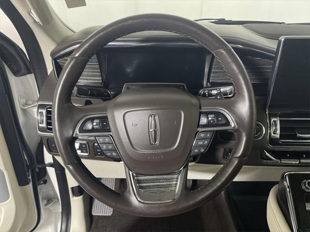Photo of 2023 PRISTINE WHITE METALLIC 3C Lincoln Navigator