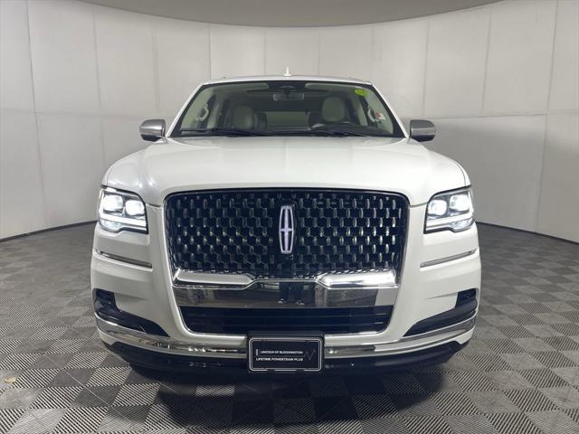 Photo of 2023 PRISTINE WHITE METALLIC 3C Lincoln Navigator