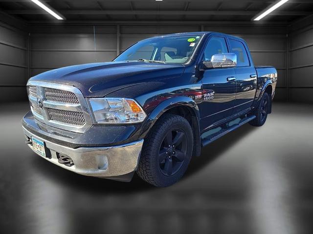 Photo of 2018 Brilliant Black Crystal Pearlcoat RAM 1500