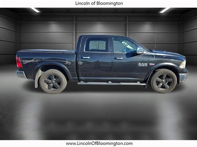 Photo of 2018 Brilliant Black Crystal Pearlcoat RAM 1500