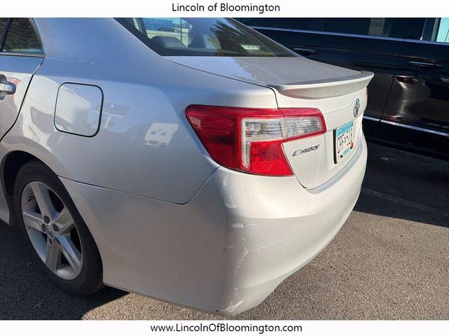Photo of 2012 Classic Silver Metallic Toyota Camry