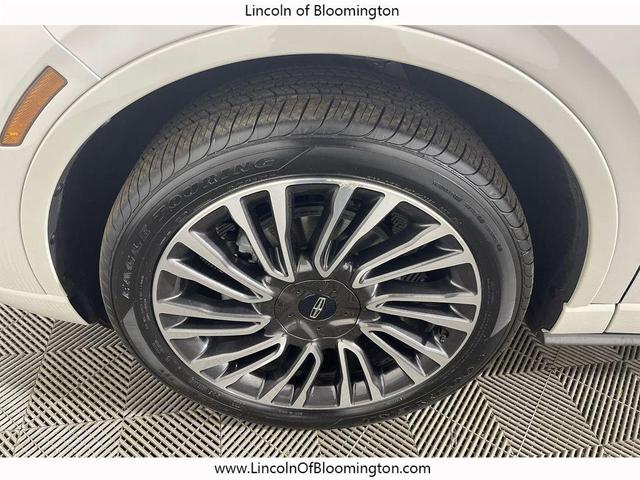 Photo of 2022 CERAMIC PEARL MET 3C Lincoln Corsair