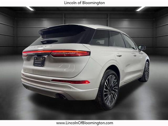 Photo of 2022 CERAMIC PEARL MET 3C Lincoln Corsair