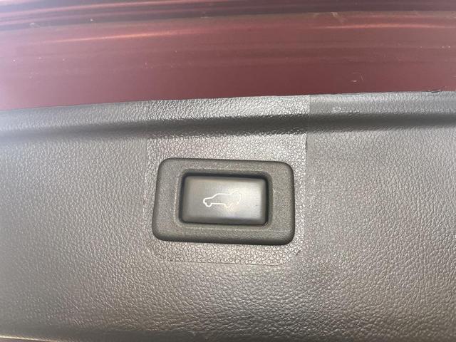 Photo of 2016 Venetian Red Pearl Subaru Outback
