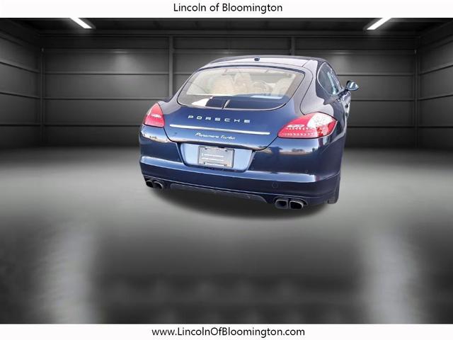 Photo of 2013 Dark Blue Metallic Porsche Panamera