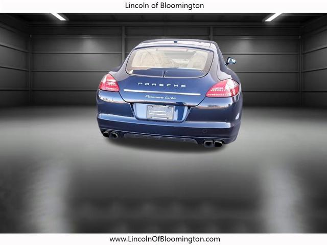 Photo of 2013 Dark Blue Metallic Porsche Panamera