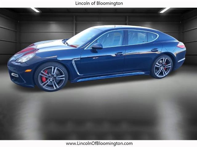 Photo of 2013 Dark Blue Metallic Porsche Panamera