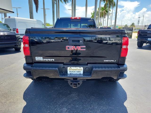 Photo of 2018 Onyx Black GMC Sierra 3500