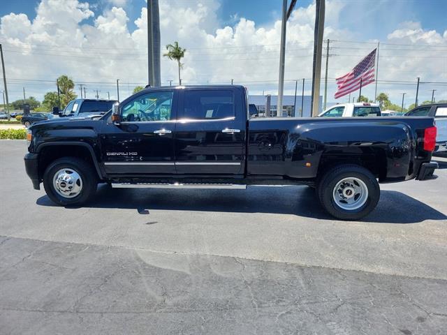 Photo of 2018 Onyx Black GMC Sierra 3500
