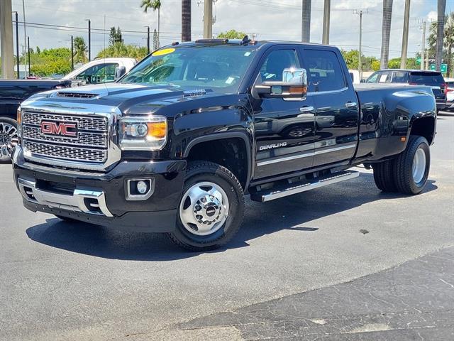 Photo of 2018 Onyx Black GMC Sierra 3500