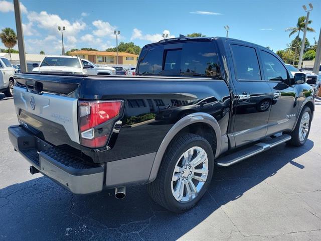 Photo of 2024 Super Black Nissan Titan