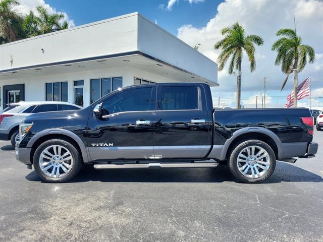 Photo of 2024 Super Black Nissan Titan