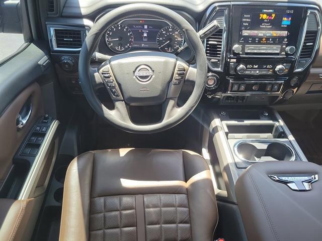 Photo of 2024 Super Black Nissan Titan